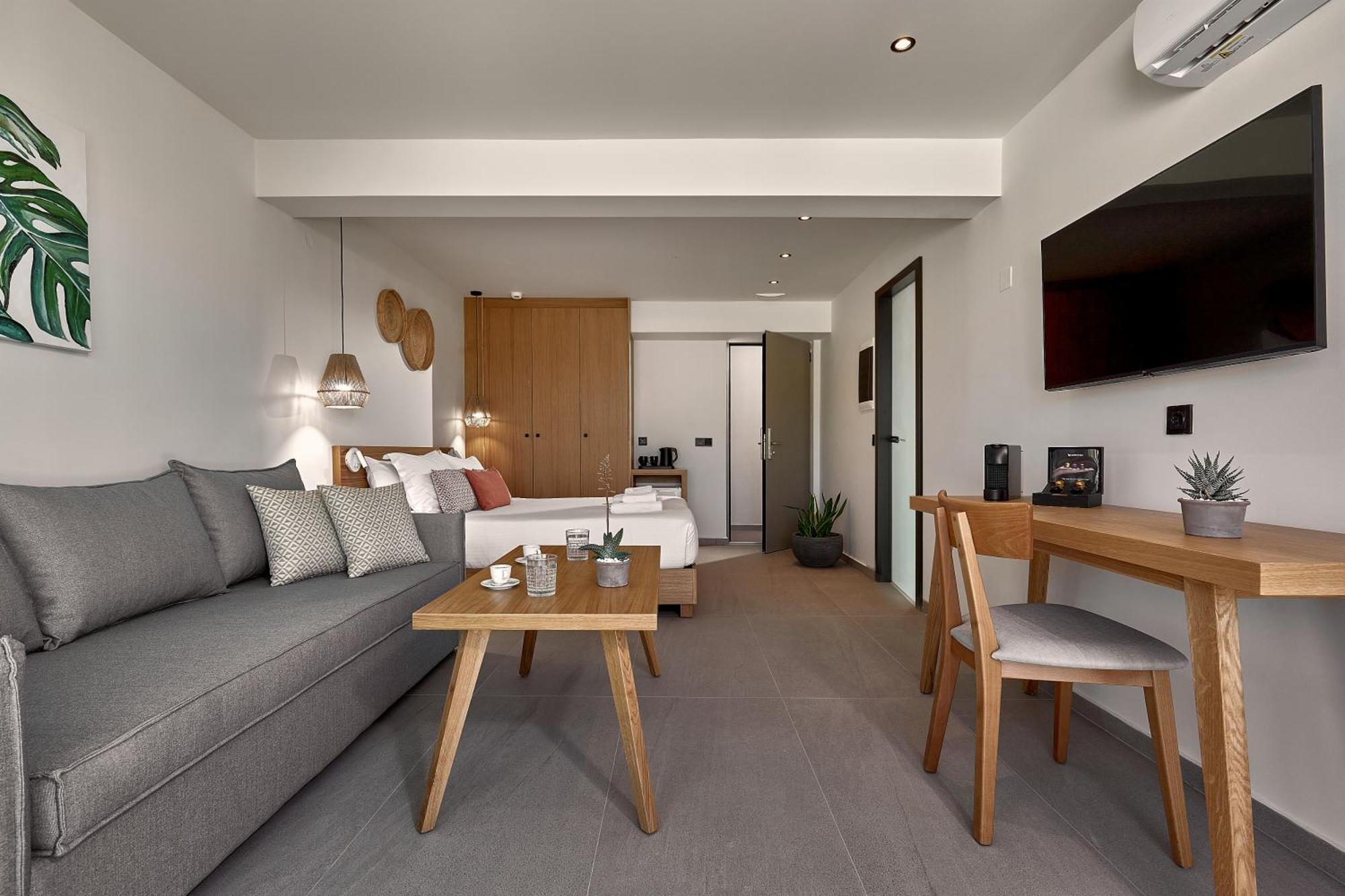 Enorme Santanna Island Hotel Sissi (Crete)