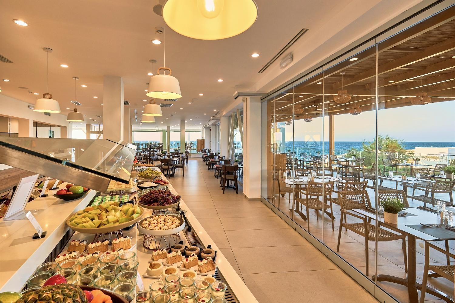 Enorme Santanna Island Hotel 5*