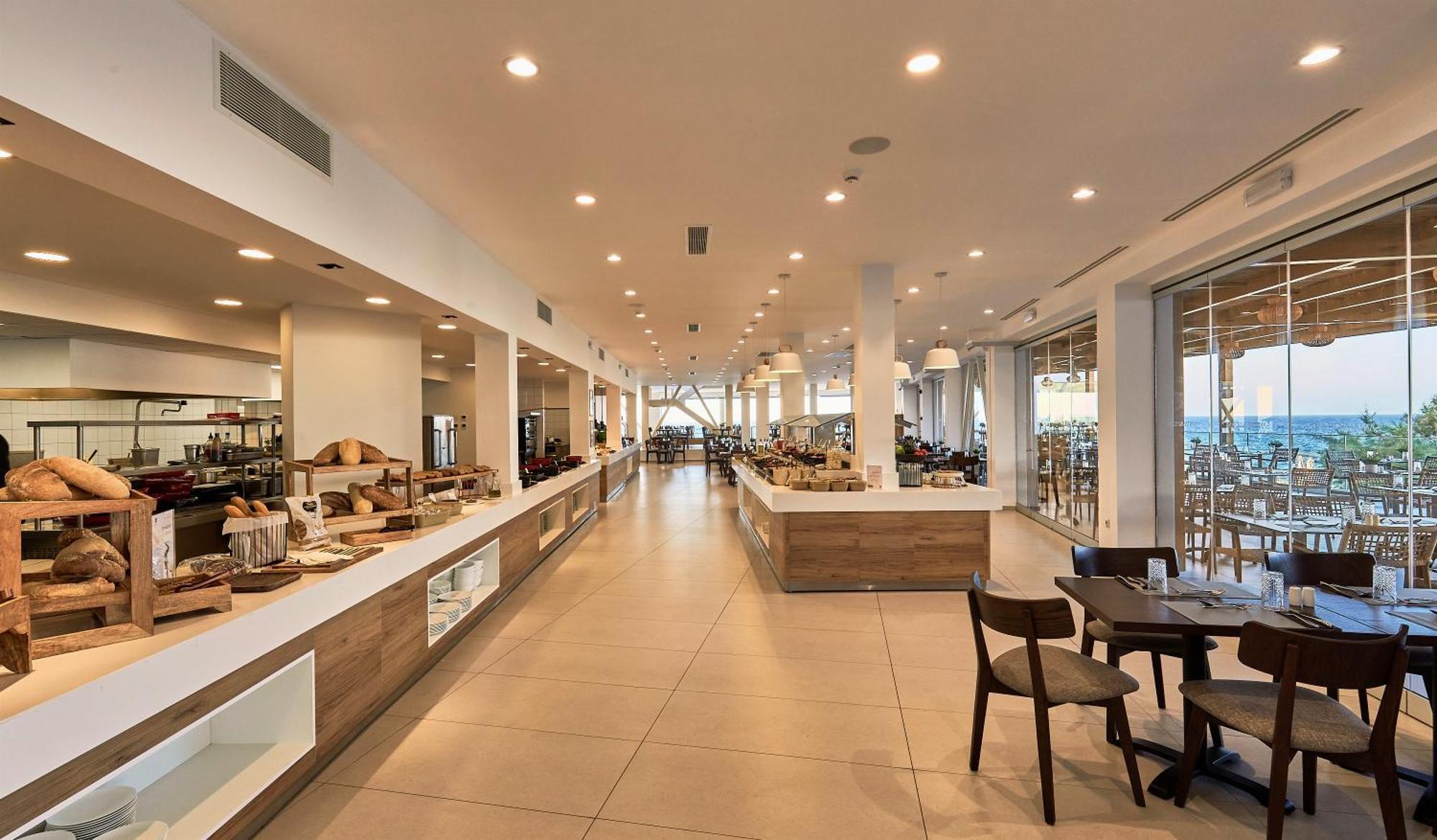 Hotel Enorme Santanna Island
